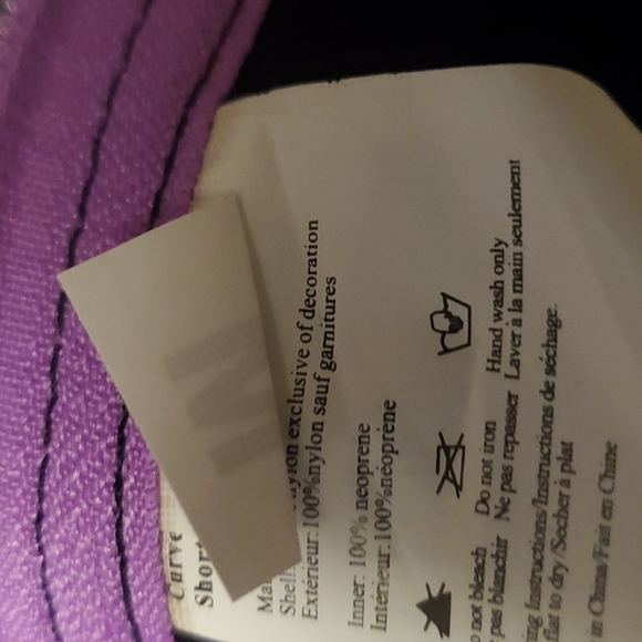 🔴Curves workout form fit % body shaping shorts foam style material - Picture 8 of 9